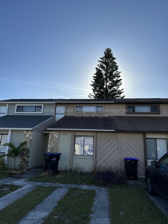 Photo - 2707 Hunt Club Lane Townhome