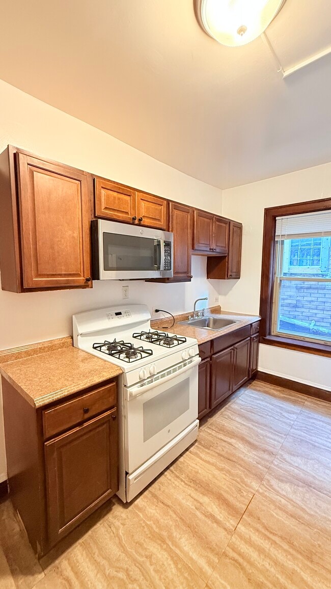Foto del edificio - 4453 W Dickens Ave