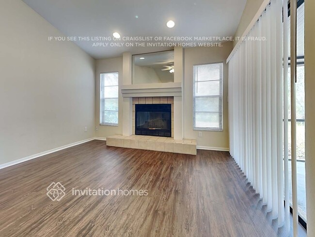 Foto del edificio - 10109 Cornerstone Pl