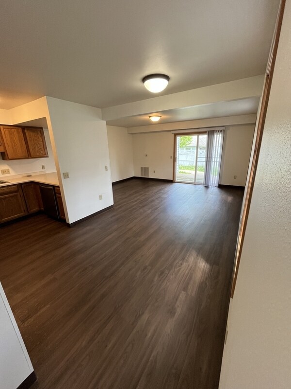 Foto del edificio - 2218 Valley Rd