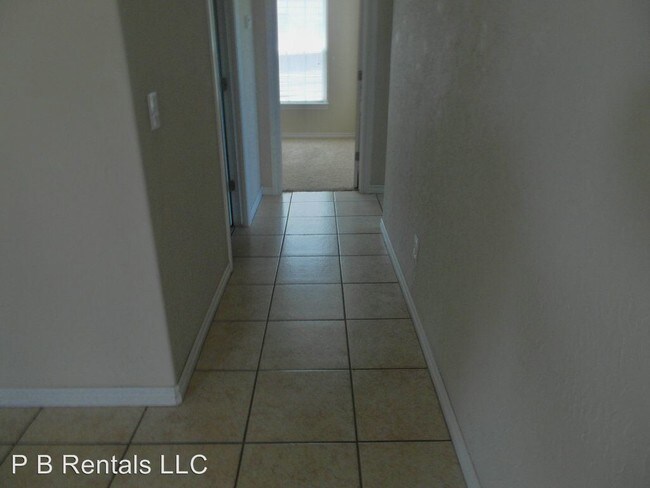 Foto del edificio - 434 NW Granite Ave