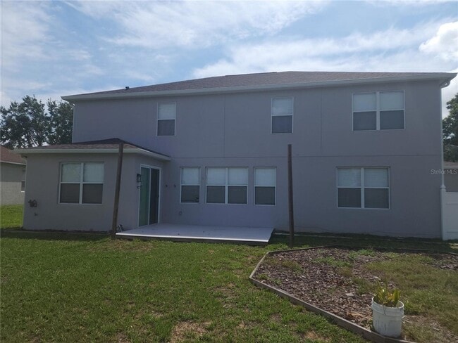 Building Photo - 912 N Jacks Lake Rd