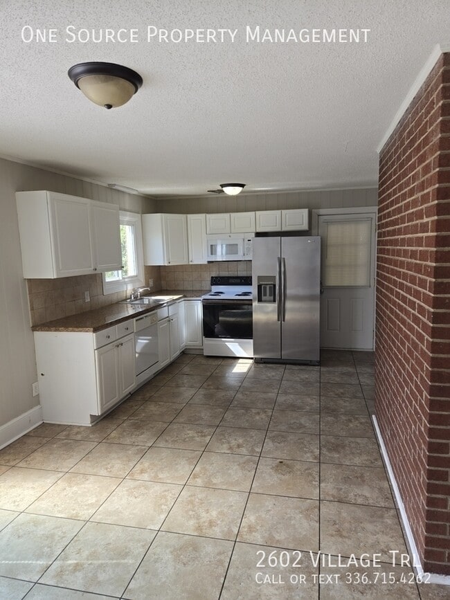 Foto del edificio - 2602 Village Trail NW