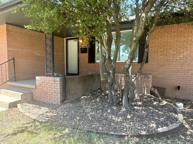 Photo - 3901 NW 56th St House
