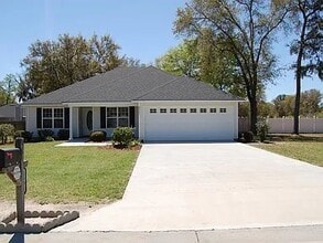 Building Photo - 4501 Country Oak Dr