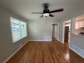 Building Photo - 3269 Dodson Dr