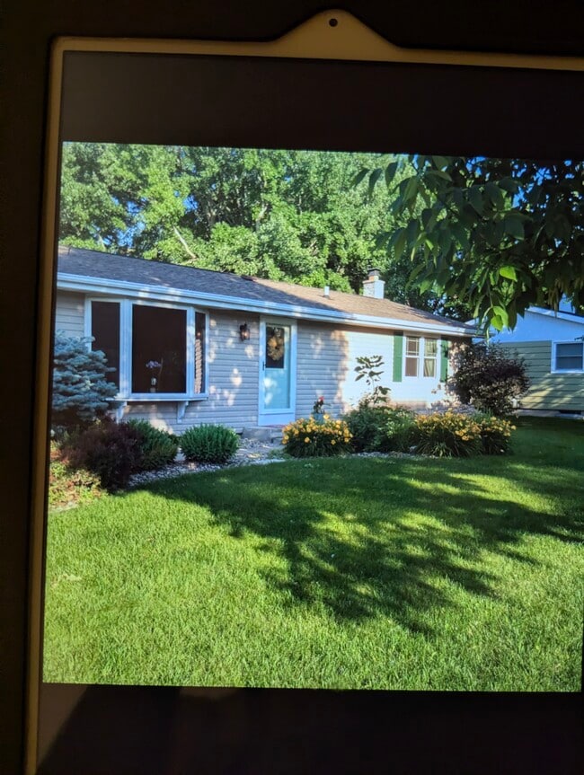 Building Photo - 870 Greenfield Trl