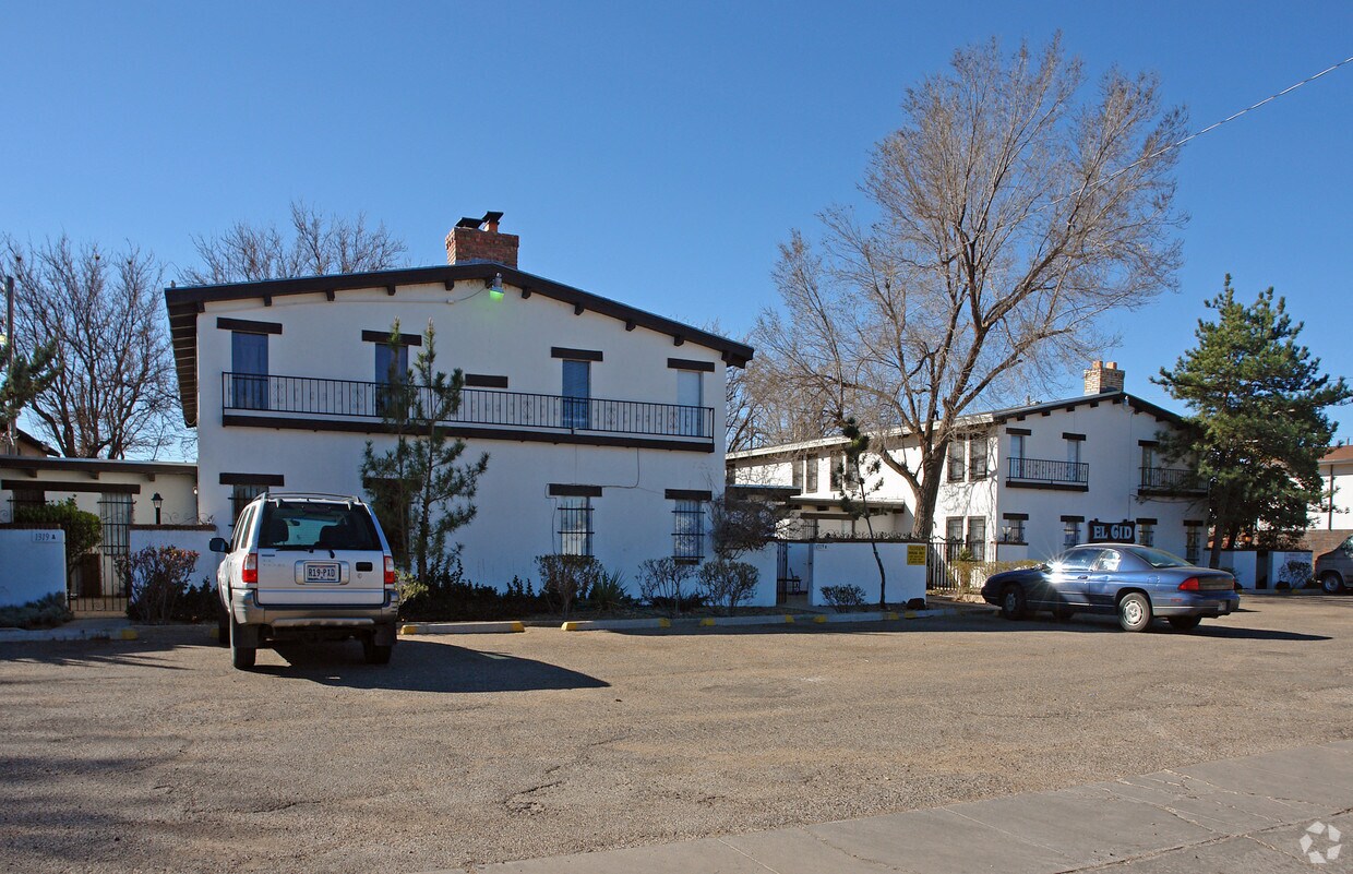Primary Photo - 1321 65th Dr