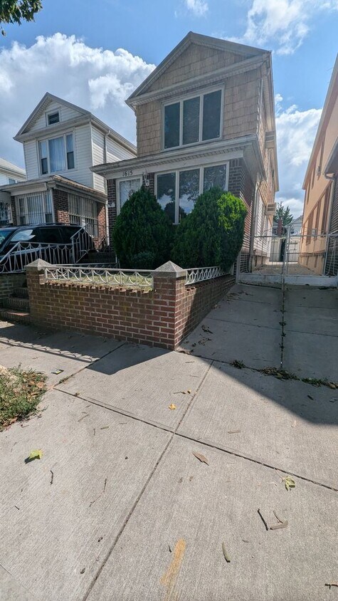 Primary Photo - 1615 W 4th St