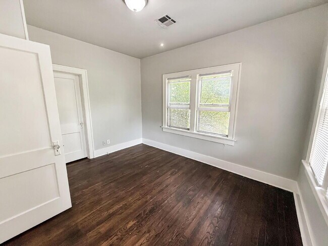Foto del edificio - Charming 3 Bed, 1 Bath Home in OKC