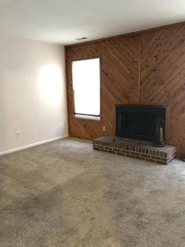 Foto del edificio - 5960 Blackpoole Ln