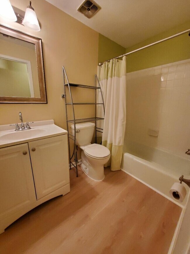 18609 Walkers Choice Rd Unit 5, Montgomery Village, MD 20886 Condo