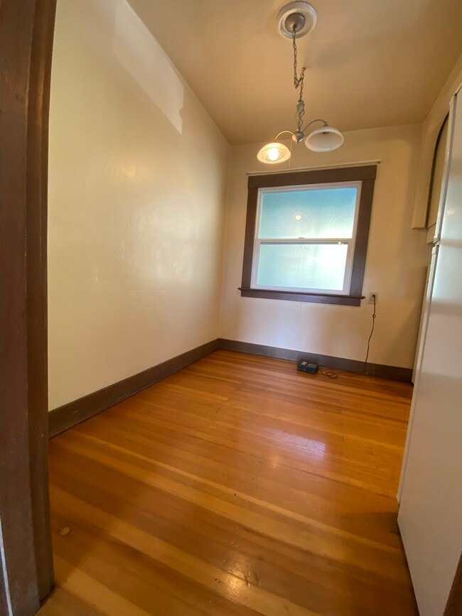 Foto del edificio - 319 N 8th St