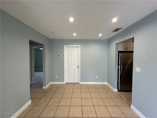 Foto del edificio - 4233 Pine Drop Ln