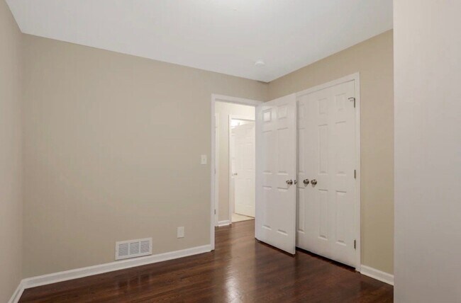 Foto del edificio - 3031 Remington St