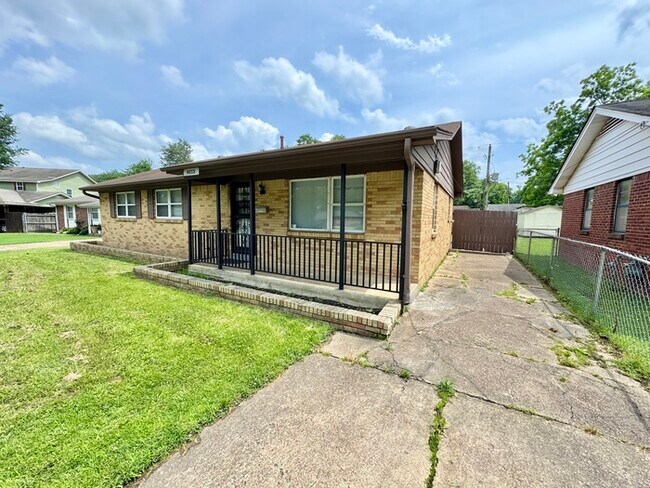 Foto del edificio - 4615 Lawrence Rd
