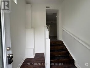 Building Photo - 35 Duncombe Blvd
