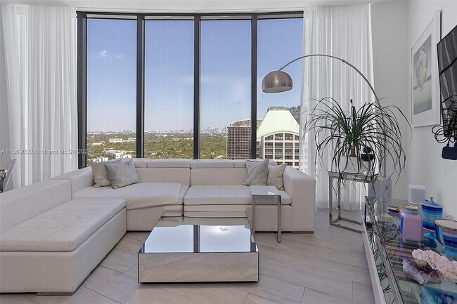 Foto del edificio - 2831 S Bayshore Dr