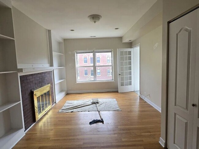 Foto del edificio - 7458 N Greenview Ave