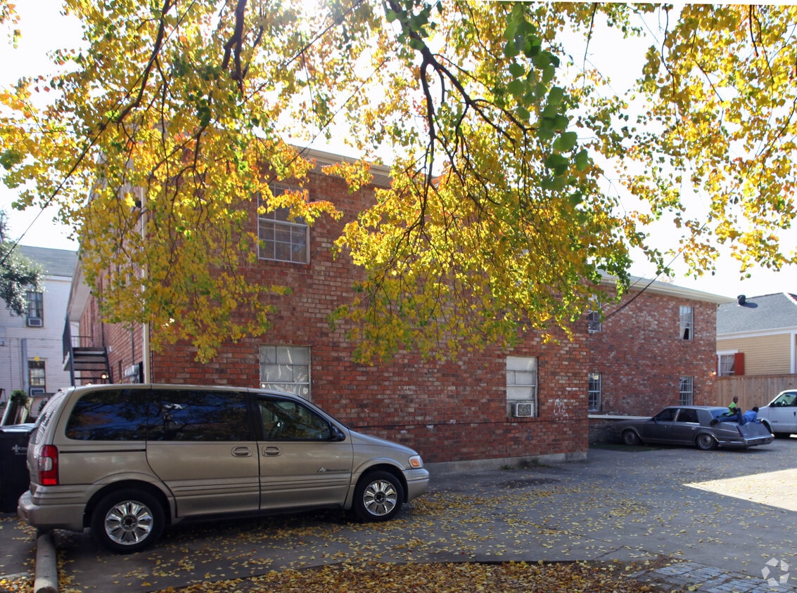 Building Photo - 2522 N Rampart St