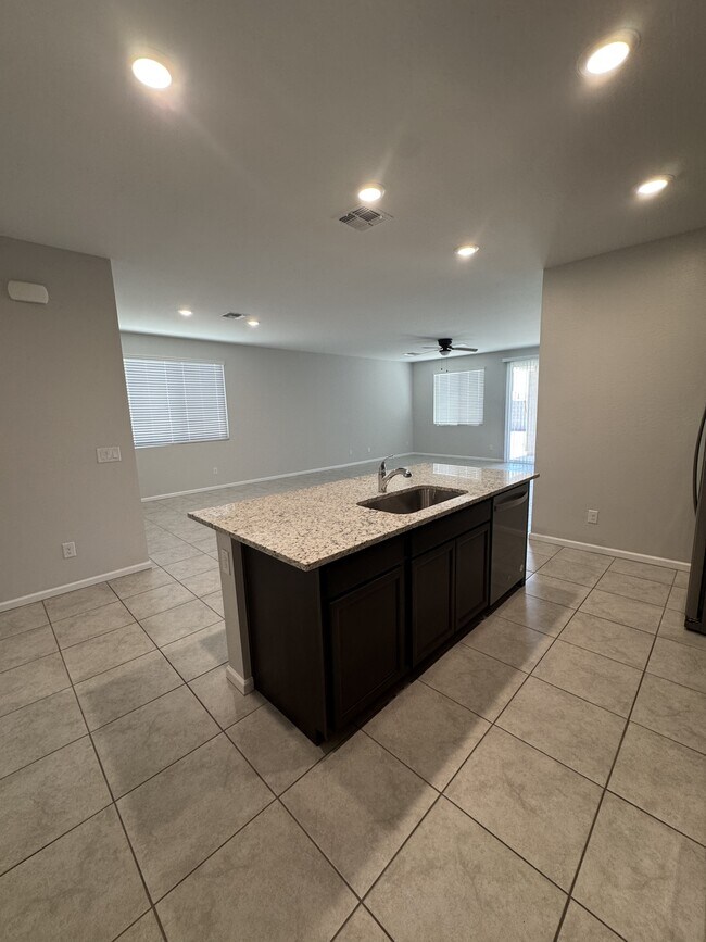 Building Photo - 24623 W Mohave St