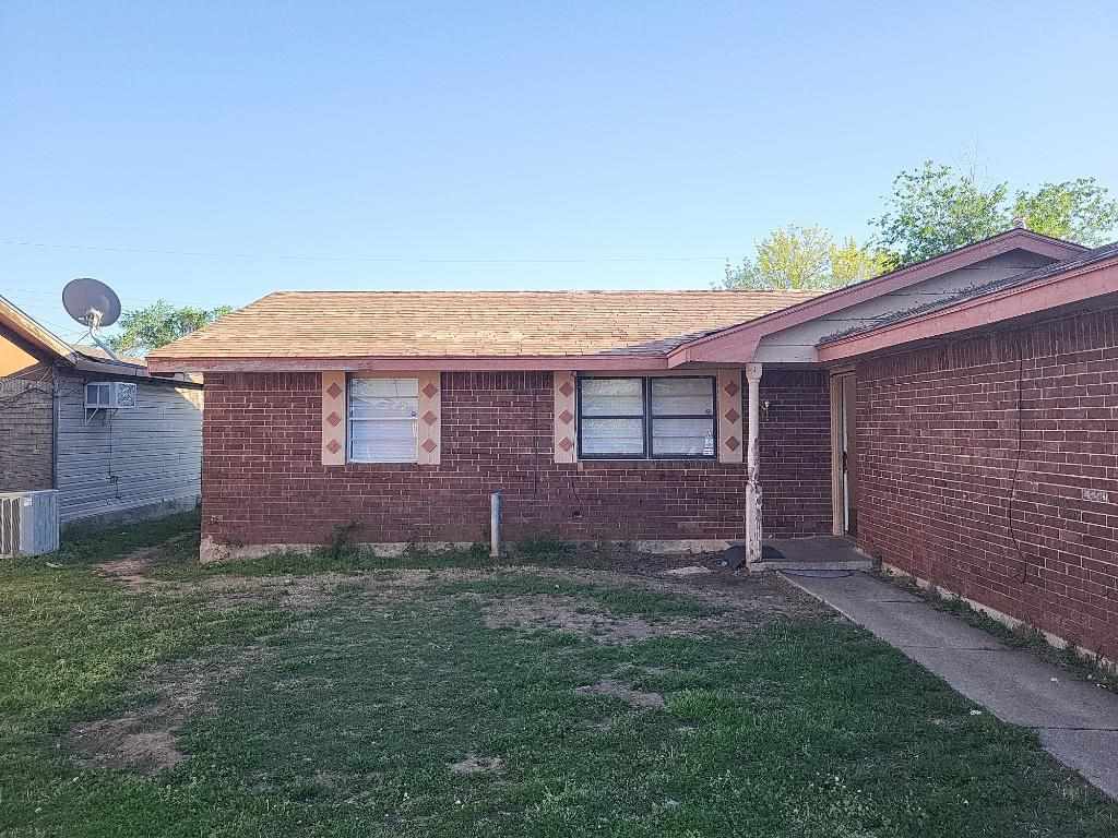 Primary Photo - 1506 SW Oklahoma Ave