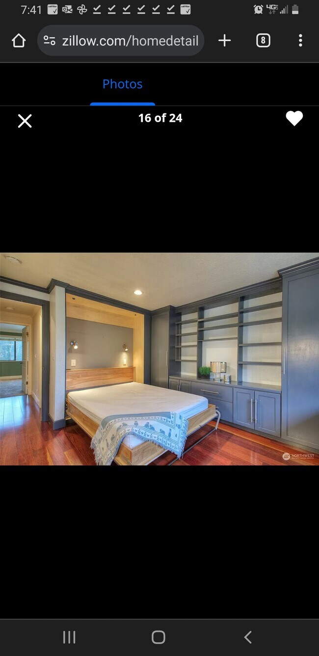 Foto del edificio - 317 Kennebeck Ave S
