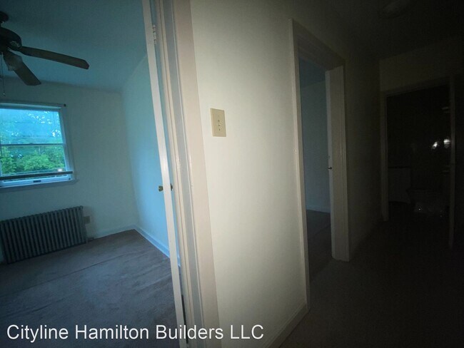 Building Photo - 2 br, 1 bath Apartment - 2206 Main St