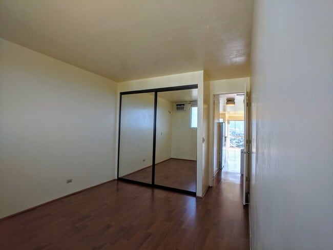 Building Photo - Penthouse 1 BR, 1 BA, 1-PRKG With Sweeping Mountain Views at Canal House