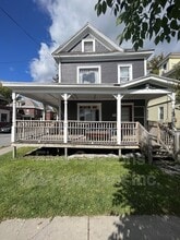 Building Photo - 282 Pearl St