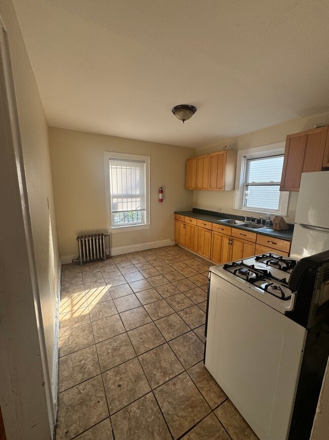 Building Photo - 55 Bostwick Ave