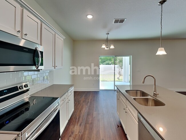 Building Photo - 2800 Ponds Trl