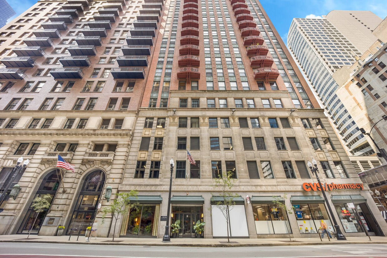 Primary Photo - 208 W Washington St