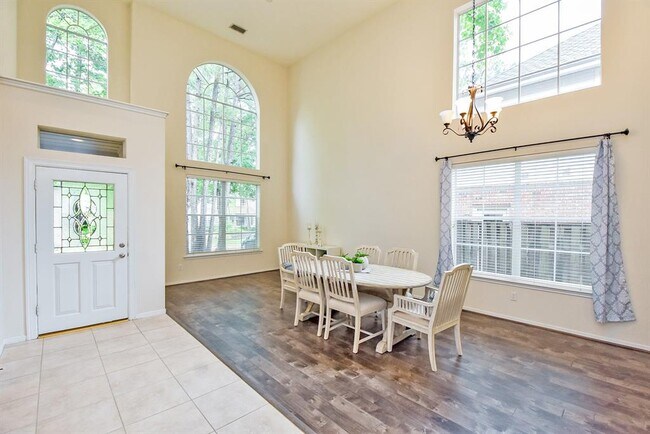 Building Photo - 19 Rustic Bend Pl