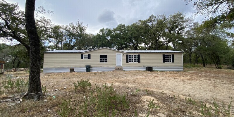 Primary Photo - 158 Longhorn Rd