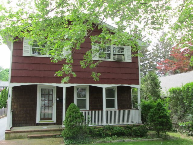 Primary Photo - 62 Sammis St