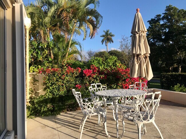 Foto del edificio - 1 Little Pond Rd