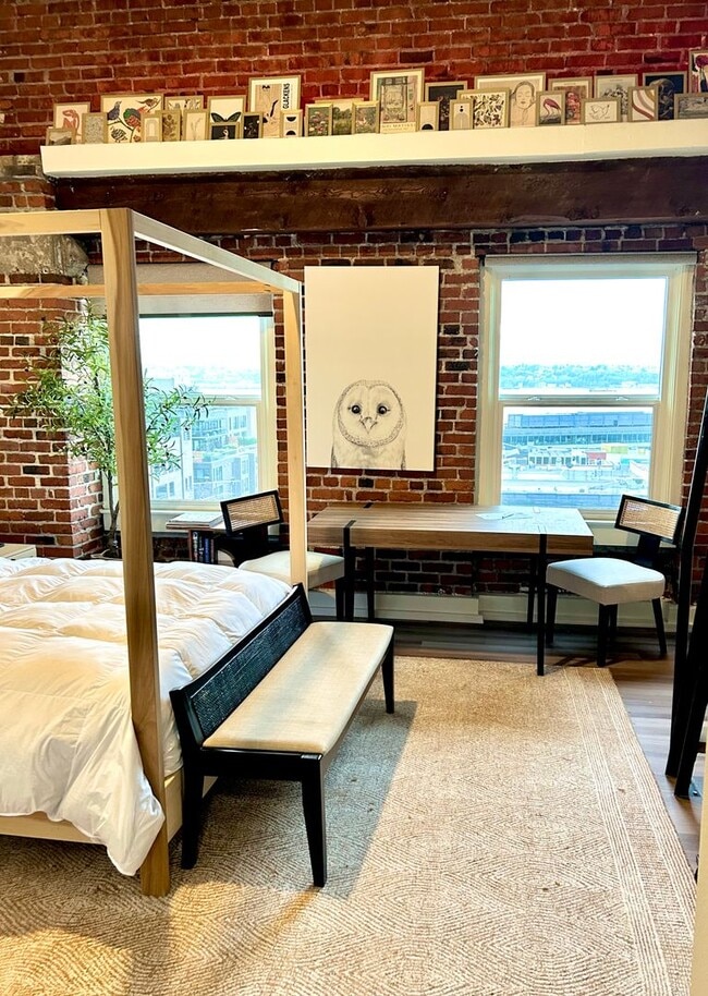 Interior Photo - The Humphrey