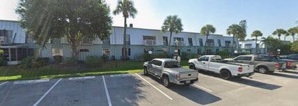 Building Photo - 950 S Kanner Hwy