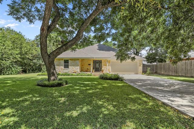 Foto principal - 8618 Groveland Dr