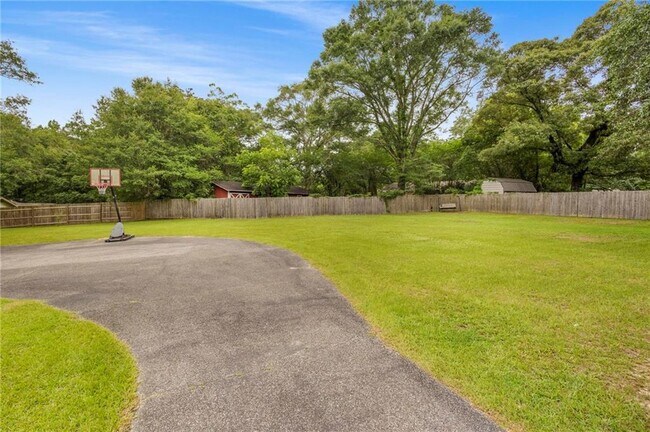 Foto del edificio - 2316 Woodland Rd