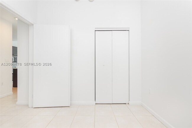 Foto del edificio - 7928 East Dr