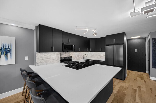 Foto del edificio - 345 E 93rd St