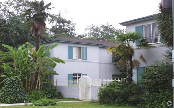 Foto del edificio - Chandler Garden Apartments