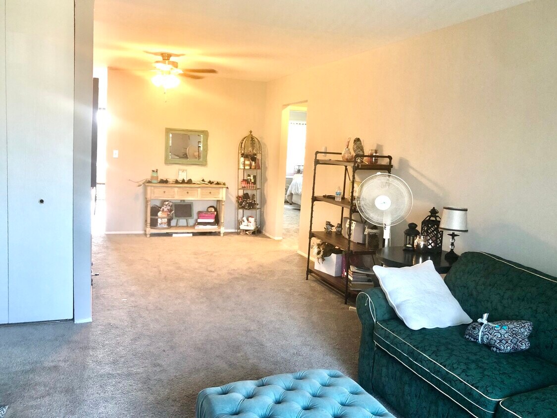 Primary Photo - 535 Brookside Dr
