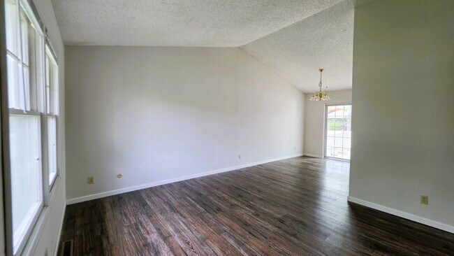 Foto del edificio - 3013 Barrybrook Ct