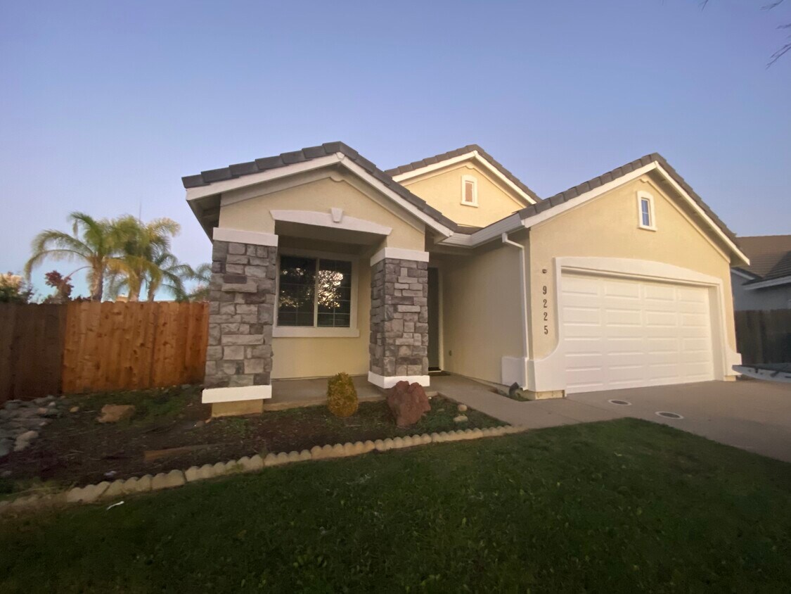 Primary Photo - 9225 Sweetdale Ct