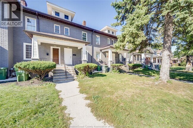 Photo du bâtiment - 1683 Dougall Ave
