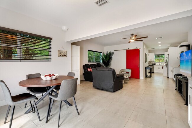 Foto del edificio - 1526 SW 20th Ave