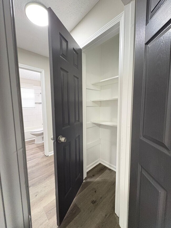 Foto del edificio - Welcome Home to Bellagio South Living: Where Comfort Meets Convenience